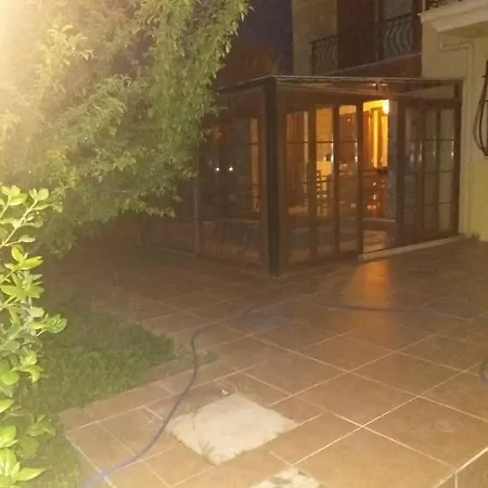 Triplex Villa
